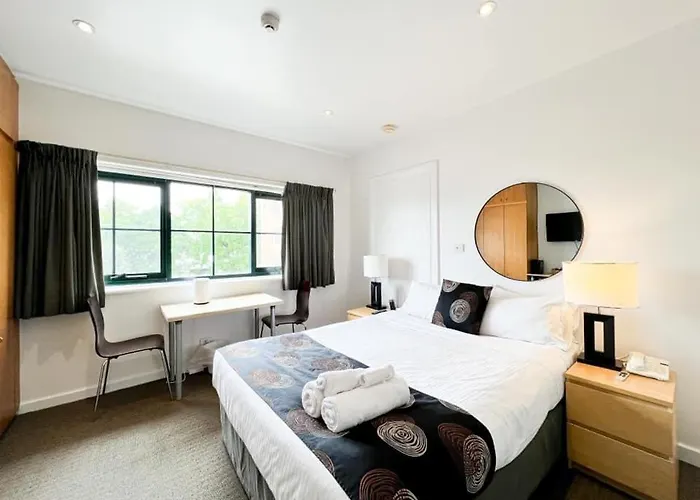Studio 427/247 Gouger St Ex Hotel Room In City