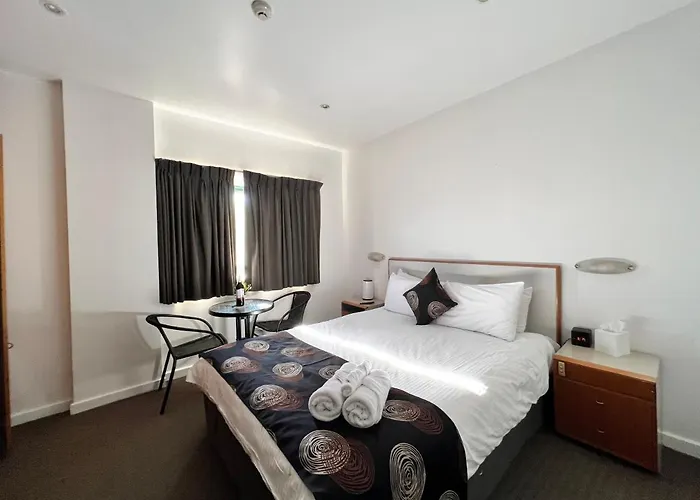 Studio 427/247 Gouger St Ex Hotel Room In City