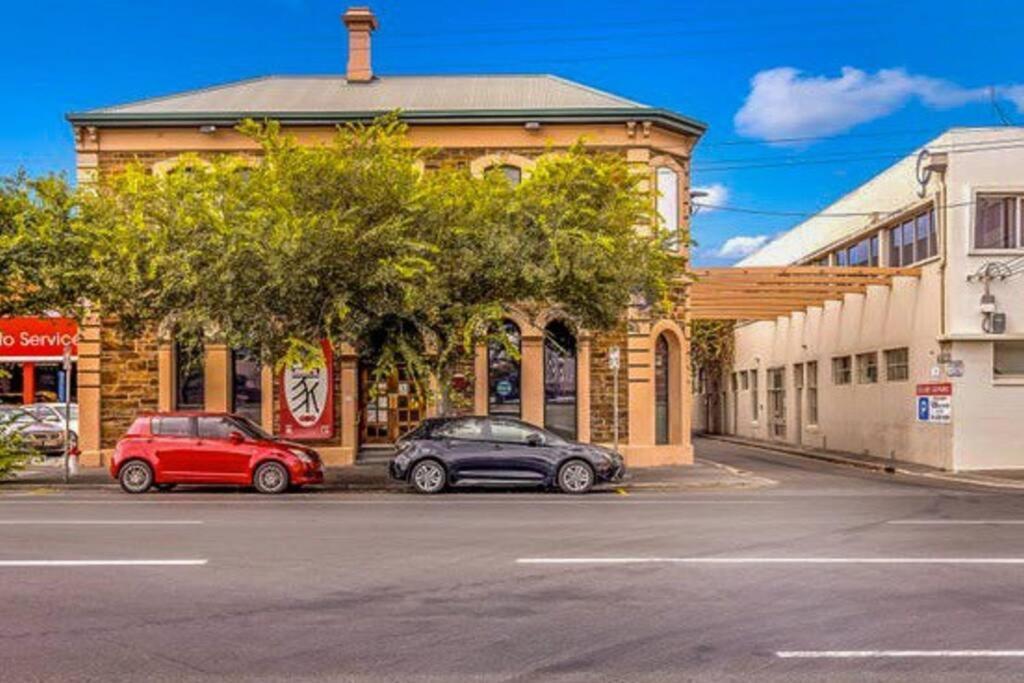 427/247 Gouger St Ex In * Adelaide