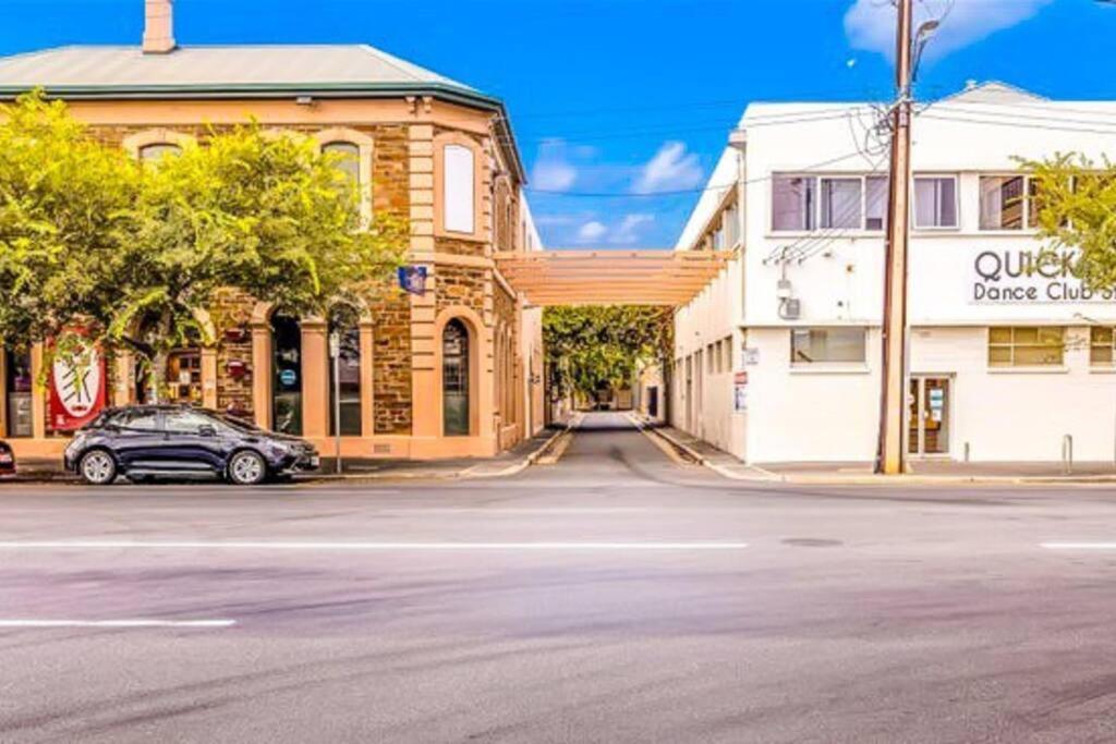 Apartment 427/247 Gouger St Ex In Adelaide