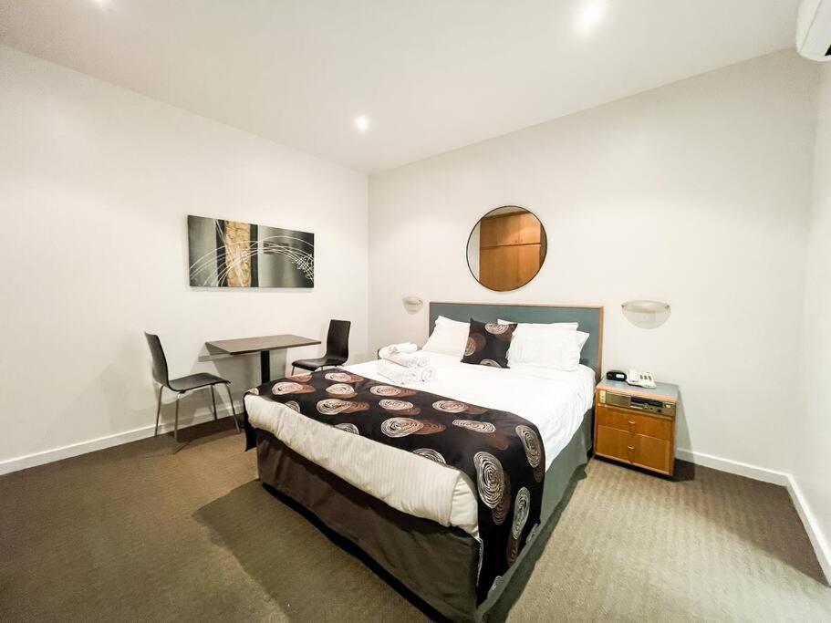 427/247 Gouger St Ex In Adelaide