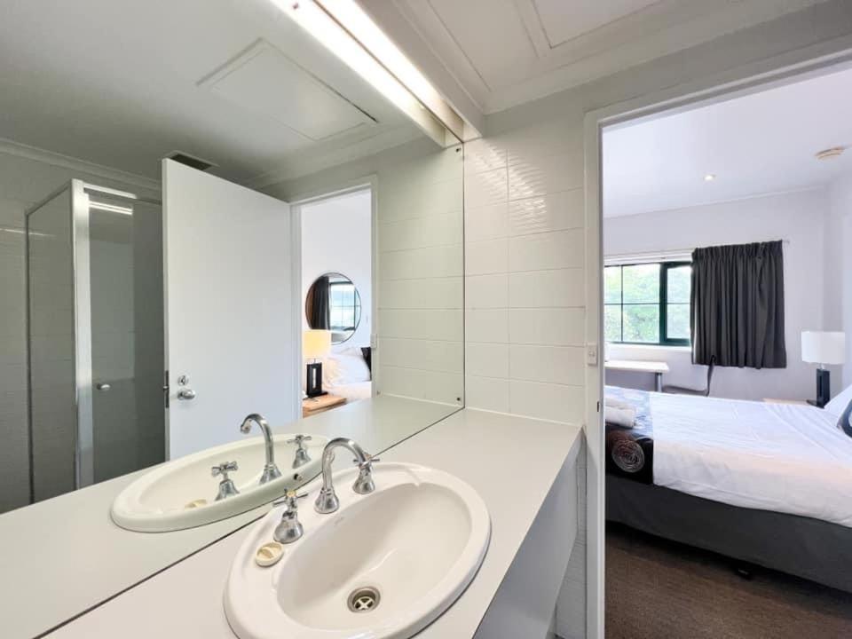 427/247 Gouger St Ex In Apartment